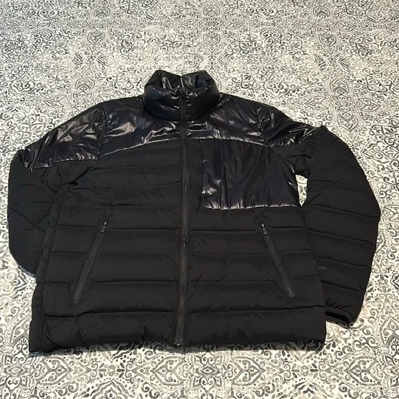 Lululemon Navigation Jacket - Picture 6 of 9